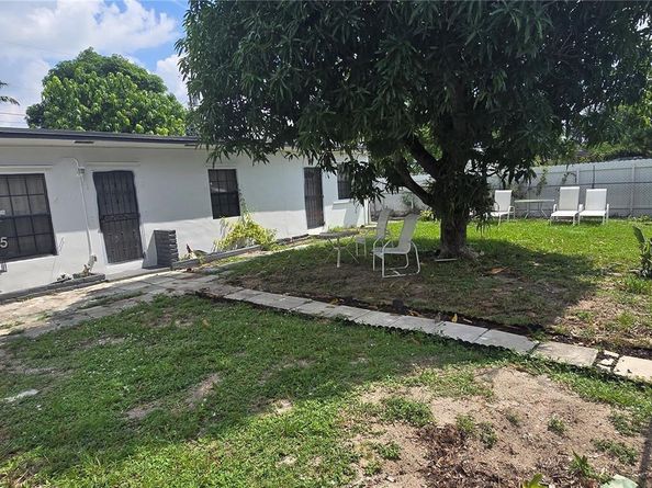 2365 NW 89th St, Miami FL 33147