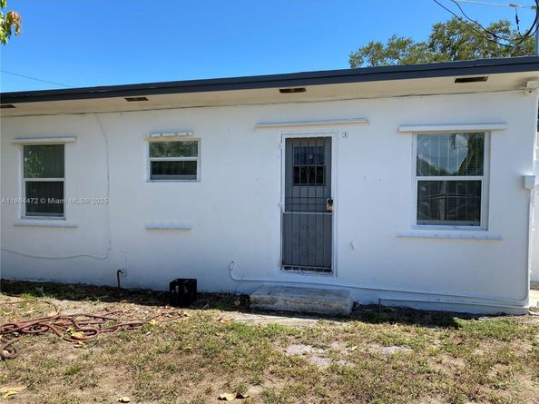 2365 NW 89th St, Miami FL 33147