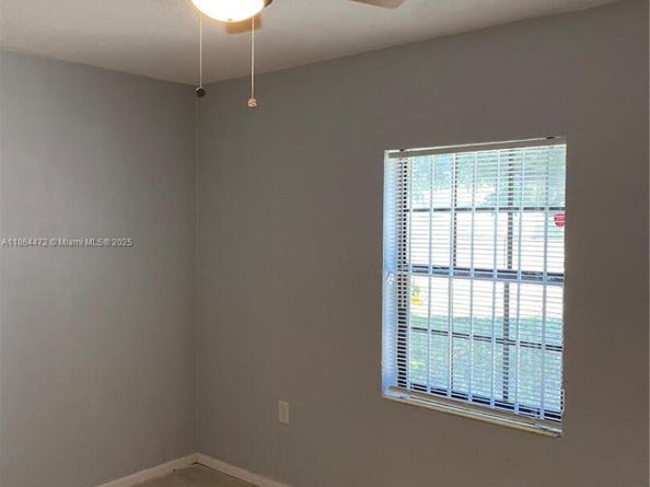 2365 NW 89th St, Miami FL 33147