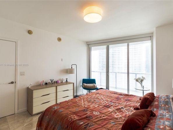 475 Brickell Ave 3512, Miami FL 33131