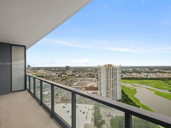 101 Diplomat Pkwy 2605, Hallandale Beach FL 33009