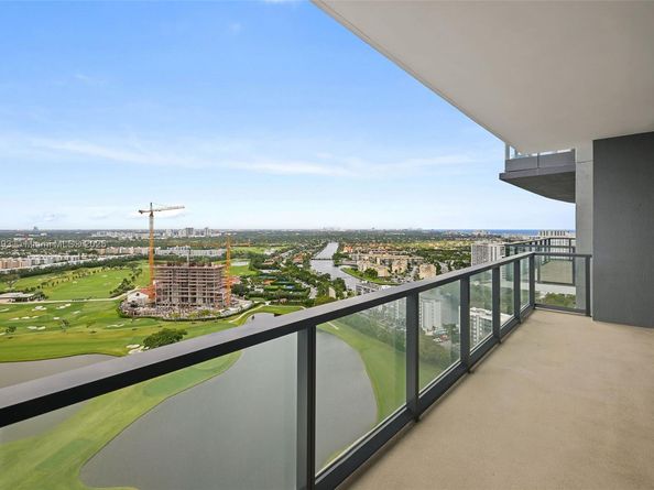 101 Diplomat Pkwy 2605, Hallandale Beach FL 33009