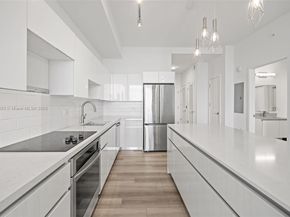 101 Diplomat Pkwy 2605, Hallandale Beach FL 33009