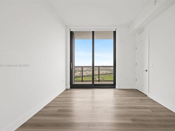 101 Diplomat Pkwy 2605, Hallandale Beach FL 33009