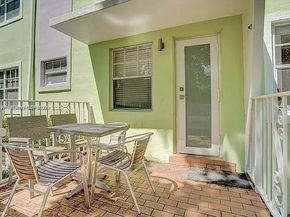 915 SE 8th St 106, Miami Beach FL 33139