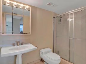 3400 NE 192nd St 504, Aventura FL 33180