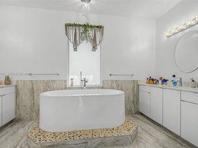 18901 SW 15th St, Pembroke Pines FL 33029