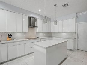 18901 SW 15th St, Pembroke Pines FL 33029
