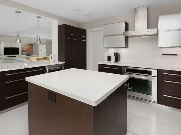 404 Coconut Isle Dr, Fort Lauderdale FL 33301