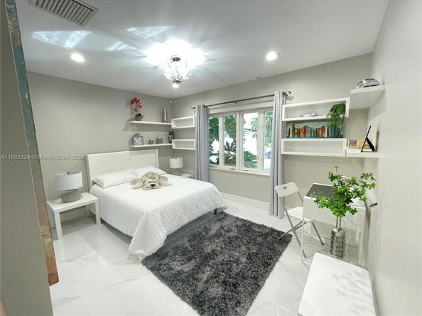 404 Coconut Isle Dr, Fort Lauderdale FL 33301