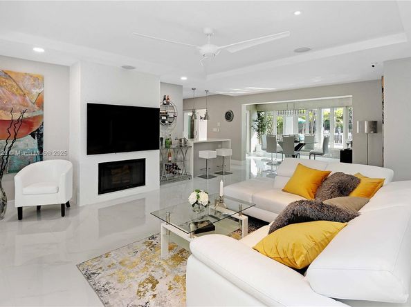 404 Coconut Isle Dr, Fort Lauderdale FL 33301