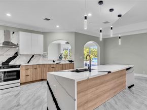 12555 SW 34th Pl, Davie FL 33330