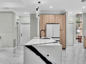 12555 SW 34th Pl, Davie FL 33330