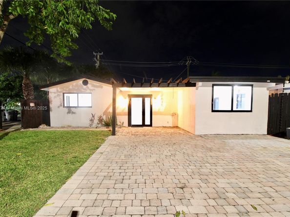 3611 NE 17th Ave, Pompano Beach FL 33064