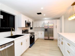 3611 NE 17th Ave, Pompano Beach FL 33064