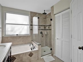 636 Sand Creek Cir, Weston FL 33327