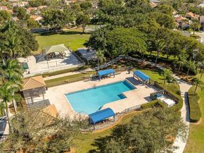 636 Sand Creek Cir, Weston FL 33327