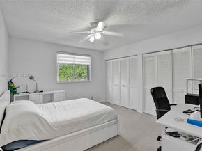 636 Sand Creek Cir, Weston FL 33327