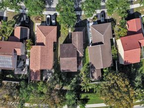 636 Sand Creek Cir, Weston FL 33327
