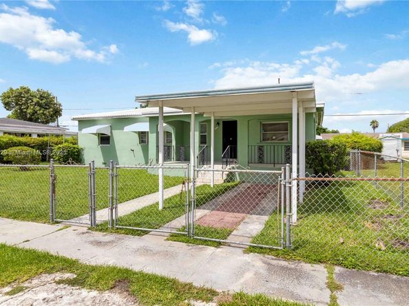 14520 Fillmore St, Miami FL 33176