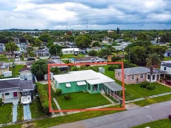 14520 Fillmore St, Miami FL 33176