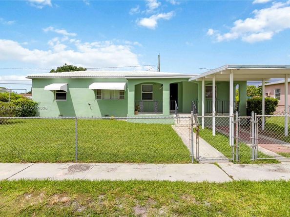 14520 Fillmore St, Miami FL 33176