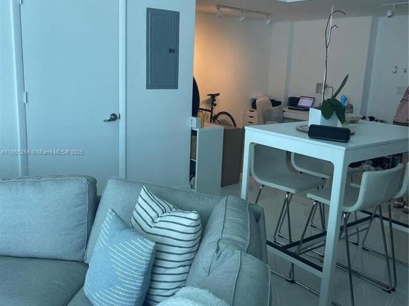 350 S Miami Ave 1108, Miami FL 33130