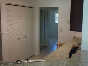 3441 NW 44th St 106, Oakland Park FL 33309