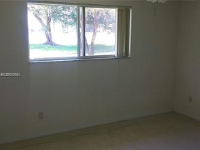 3441 NW 44th St 106, Oakland Park FL 33309
