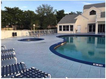 3441 NW 44th St