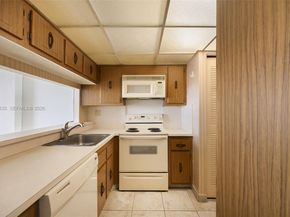 600 NE 36th St 1109, Miami FL 33137