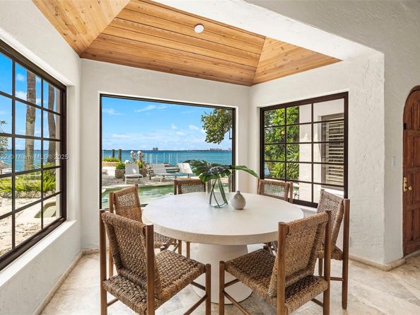 4640 N Bay Rd, Miami Beach FL 33140