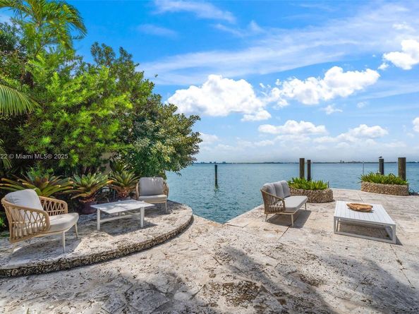 4640 N Bay Rd, Miami Beach FL 33140