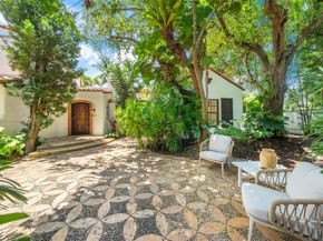 4640 N Bay Rd, Miami Beach FL 33140