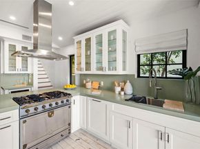 4640 N Bay Rd, Miami Beach FL 33140