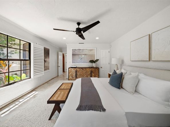 4640 N Bay Rd, Miami Beach FL 33140