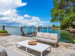 4640 N Bay Rd, Miami Beach FL 33140