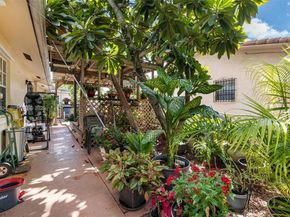 2862 SW 38th Ct, Miami FL 33134