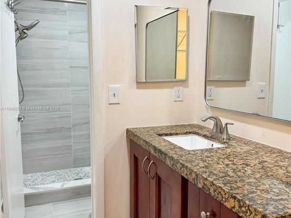 2739 S Carambola Cir S 1914, Coconut Creek FL 33066
