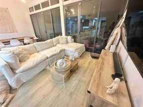 13187 SW 9th Ln, Miami FL 33184