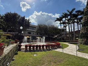4100 Salzedo St 811, Coral Gables FL 33146