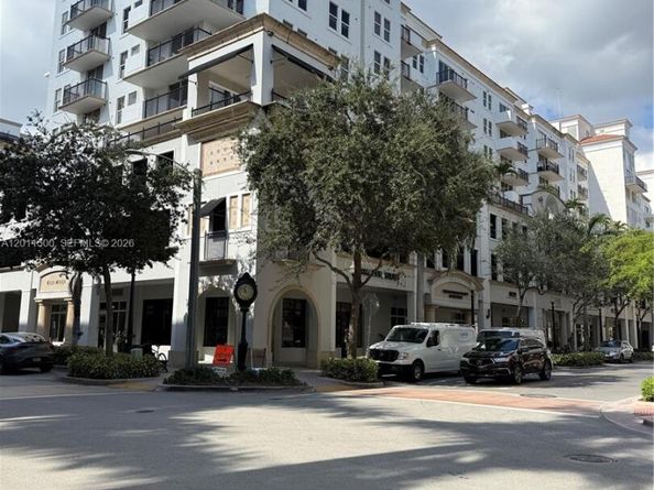 4100 Salzedo St 811, Coral Gables FL 33146