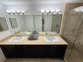4100 Salzedo St 811, Coral Gables FL 33146