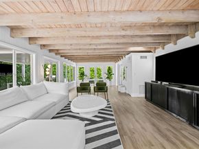 2728 NE 19th St, Fort Lauderdale FL 33305