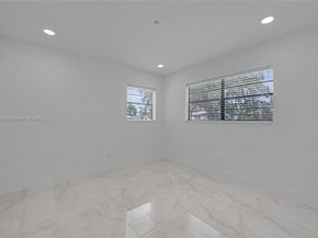 2960 NW 165th St, Miami Gardens FL 33054