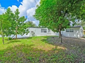 2960 NW 165th St, Miami Gardens FL 33054