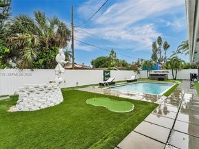 806 NE 6th St, Hallandale Beach FL 33009