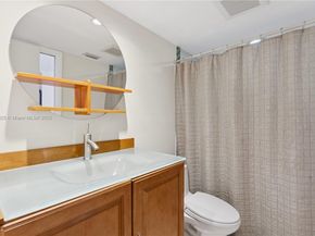 1160 Hillsboro Mile 901, Hillsboro Beach FL 33062