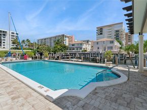 1160 Hillsboro Mile 901, Hillsboro Beach FL 33062