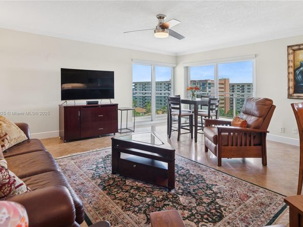 1160 Hillsboro Mile 901, Hillsboro Beach FL 33062